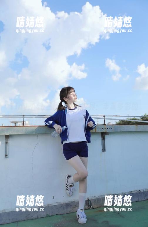 Tiny Asa三原的影像世界：丰富多彩的写真图片展现独特的艺术气息